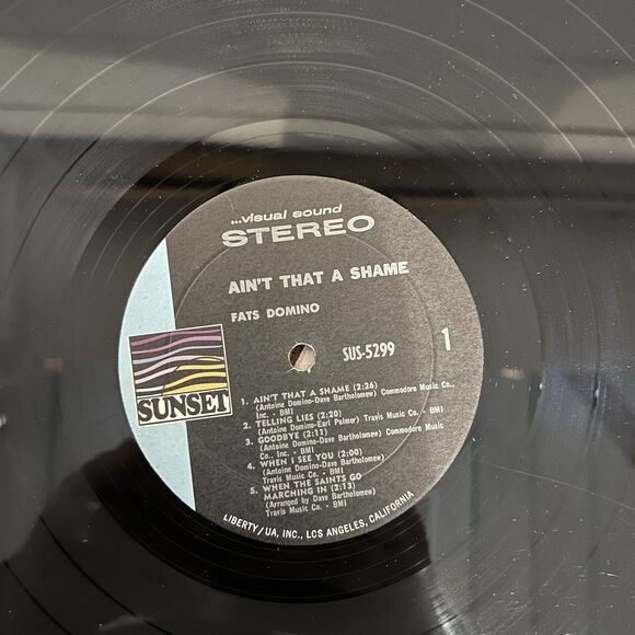 Fats Domino "Ain't That A Shame" Vinyl Record LP - Picture 9 of 9